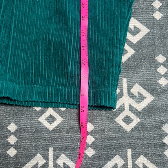 Urban Outfitters emerald green Corduroy Y2K capris Pants women’s 32 - Picture 5 of 9